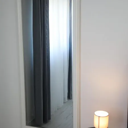 Apartment Keman *