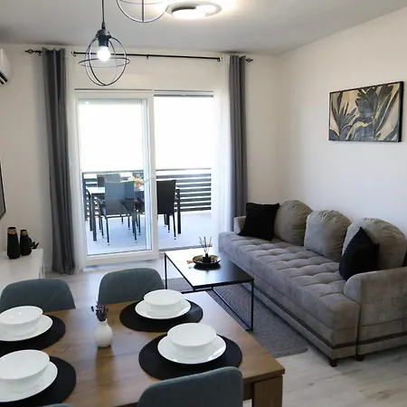 Apartment Keman *